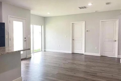 Appartement à louer à Deltona, Floride: 3 chambres, 115.2 m2 № 2383994 - photo 7