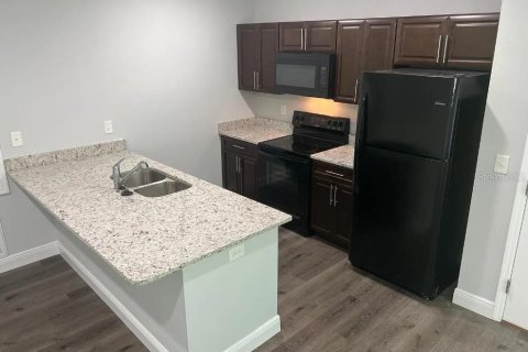 Appartement à louer à Deltona, Floride: 3 chambres, 115.2 m2 № 2383994 - photo 5