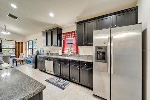 House in Riverview, Florida 3 bedrooms, 181.9 sq.m. № 1866426 - photo 19