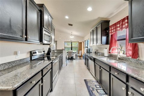 House in Riverview, Florida 3 bedrooms, 181.9 sq.m. № 1866426 - photo 18