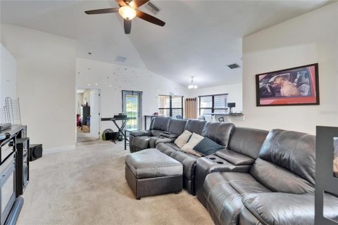 House in Riverview, Florida 3 bedrooms, 181.9 sq.m. № 1866426 - photo 27