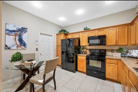 Adosado en alquiler en Tarpon Springs, Florida, 2 dormitorios, 128.02 m2 № 1800361 - foto 3