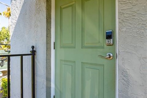 Condominio en alquiler en Tampa, Florida, 2 dormitorios, 75.44 m2 № 1765626 - foto 2