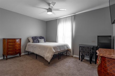 Condominio en alquiler en Tampa, Florida, 2 dormitorios, 75.44 m2 № 1765626 - foto 18