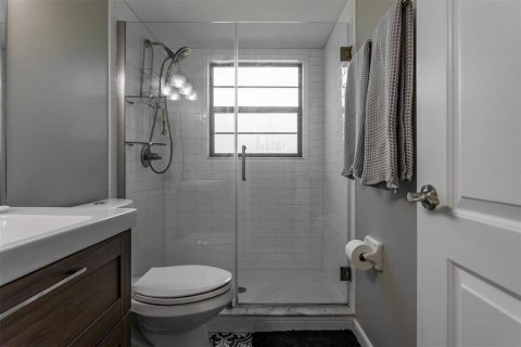 Condominio en alquiler en Tampa, Florida, 2 dormitorios, 75.44 m2 № 1765626 - foto 19