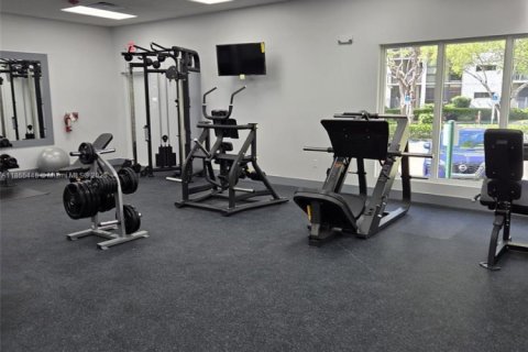 Снять в аренду кондоминиум в Санни-Айлс-Бич, Флорида 2 спальни, 83.05м2, № 1892863 - фото 27