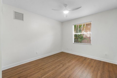 Casa en alquiler en Boynton Beach, Florida, 5 dormitorios, 407.28 m2 № 2261152 - foto 30