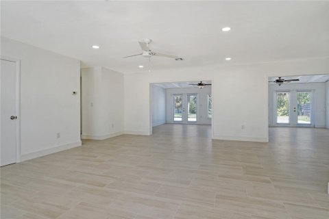 House in Nokomis, Florida 2 bedrooms, 156.35 sq.m. № 1523322 - photo 7