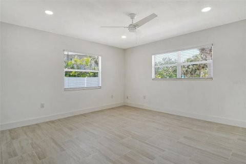 House in Nokomis, Florida 2 bedrooms, 156.35 sq.m. № 1523322 - photo 19