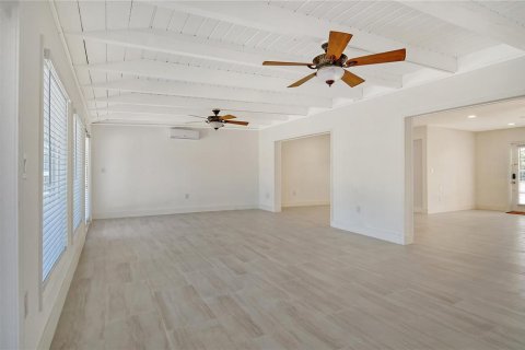 House in Nokomis, Florida 2 bedrooms, 156.35 sq.m. № 1523322 - photo 17