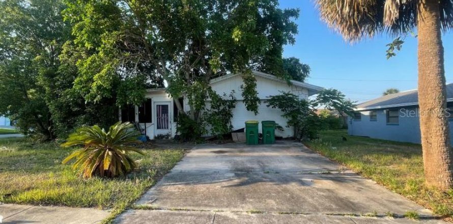 Villa ou maison à Titusville, Floride 3 chambres, 132.66 m2 № 1670897
