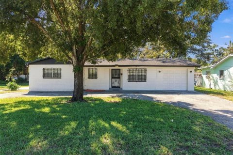 Villa ou maison à Saint Petersburg, Floride 3 chambres, 107.4 m2 № 2430818