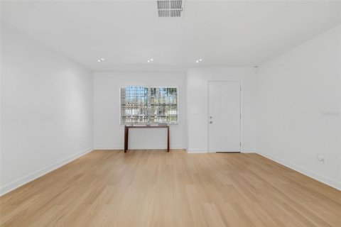 Villa ou maison à vendre à Saint Petersburg, Floride: 3 chambres, 107.4 m2 № 2430818 - photo 5