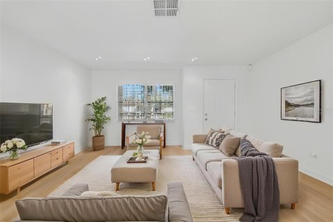 Villa ou maison à vendre à Saint Petersburg, Floride: 3 chambres, 107.4 m2 № 2430818 - photo 6