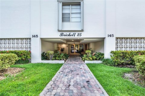 Condominio en alquiler en Miami, Florida, 2 dormitorios, 132.85 m2 № 1953368 - foto 1