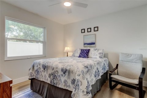 Villa ou maison à louer à Clearwater, Floride: 4 chambres, 174.47 m2 № 2103930 - photo 15
