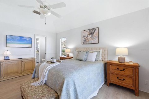 House in Nokomis, Florida 3 bedrooms, 187.85 sq.m. № 2093806 - photo 16