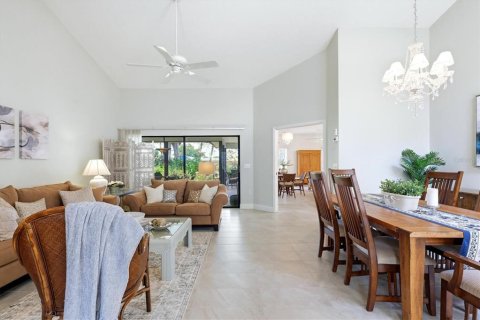 House in Nokomis, Florida 3 bedrooms, 187.85 sq.m. № 2093806 - photo 4