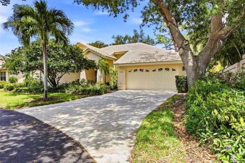 House in Nokomis, Florida 3 bedrooms, 187.85 sq.m. № 2093806