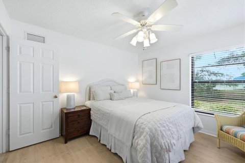 House in Nokomis, Florida 3 bedrooms, 187.85 sq.m. № 2093806 - photo 22