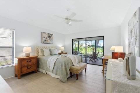 House in Nokomis, Florida 3 bedrooms, 187.85 sq.m. № 2093806 - photo 15