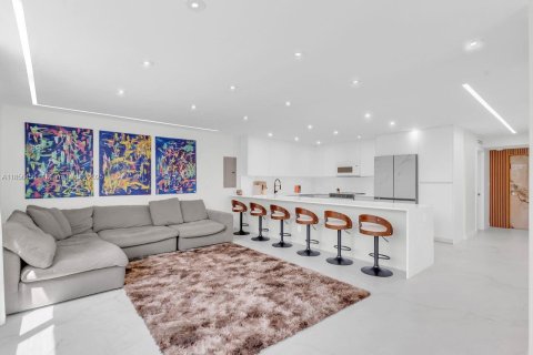 Condo in Aventura, Florida, 4 bedrooms  № 1878633 - photo 1