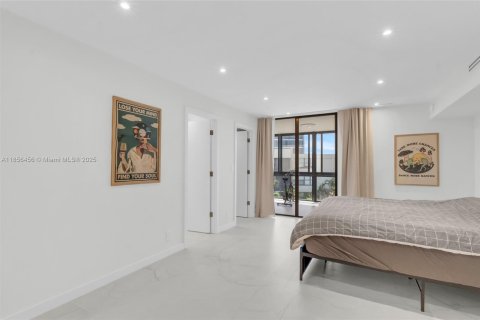 Condo in Aventura, Florida, 4 bedrooms  № 1878633 - photo 12