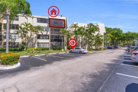 Condo in Aventura, Florida, 4 bedrooms  № 1878633 - photo 27