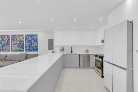 Condo in Aventura, Florida, 4 bedrooms  № 1878633 - photo 2