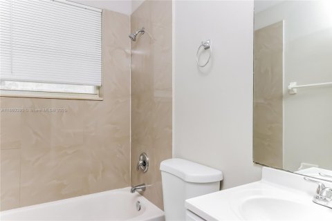 Casa en alquiler en Loxahatchee Groves, Florida, 3 dormitorios, 138.33 m2 № 1887749 - foto 13