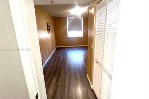 Condominio en venta en Hollywood, Florida, 2 dormitorios, 92.9 m2 № 1997002 - foto 20