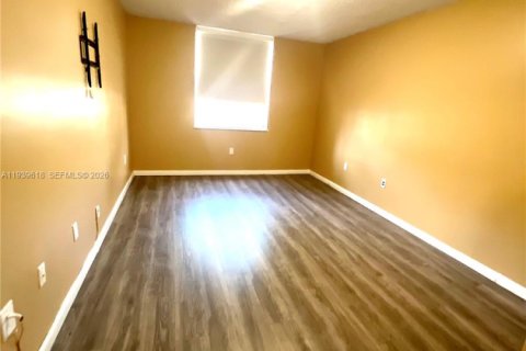 Condominio en venta en Hollywood, Florida, 2 dormitorios, 92.9 m2 № 1997002 - foto 23