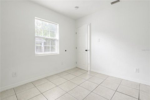 Propiedad comercial en venta en Tampa, Florida, 4 dormitorios, 136.75 m2 № 1881105 - foto 8