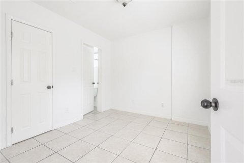 Propiedad comercial en venta en Tampa, Florida, 4 dormitorios, 136.75 m2 № 1881105 - foto 7
