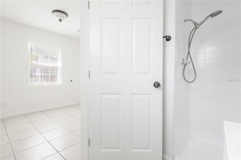 Propiedad comercial en venta en Tampa, Florida, 4 dormitorios, 136.75 m2 № 1881105 - foto 10