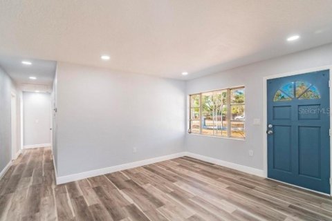 House in Tampa, Florida 3 bedrooms, 109.25 sq.m. № 2426992 - photo 8