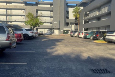 Copropriété à vendre à Miami, Floride: 1 chambre, 56.86 m2 № 1950708 - photo 1