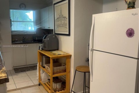 Copropriété à vendre à Miami, Floride: 1 chambre, 56.86 m2 № 1950708 - photo 12