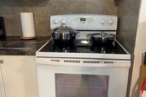 Copropriété à vendre à Miami, Floride: 1 chambre, 56.86 m2 № 1950708 - photo 9