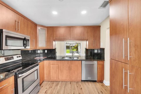 Touwnhouse à Pembroke Pines, Floride 3 chambres, 129.97 m2 № 2086075
