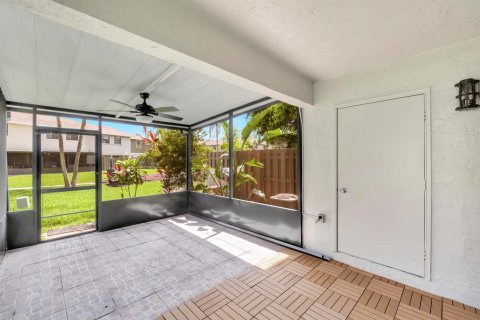 Touwnhouse à louer à Pembroke Pines, Floride: 3 chambres, 129.97 m2 № 2086075 - photo 14