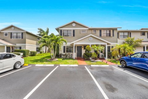 Touwnhouse à louer à Pembroke Pines, Floride: 3 chambres, 129.97 m2 № 2086075 - photo 15