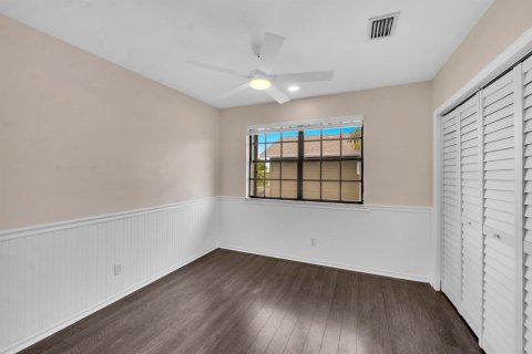Touwnhouse à louer à Pembroke Pines, Floride: 3 chambres, 129.97 m2 № 2086075 - photo 13