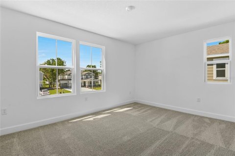 Casa en venta en Mount Dora, Florida, 5 dormitorios, 260.13 m2 № 1650342 - foto 17