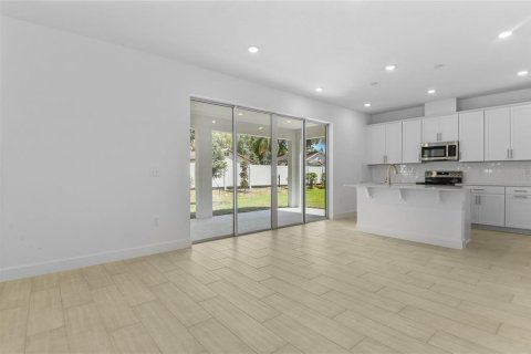 Casa en venta en Mount Dora, Florida, 5 dormitorios, 260.13 m2 № 1650342 - foto 8