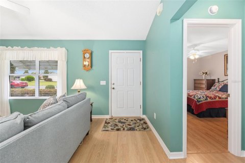 House in The Villages, Florida 2 bedrooms, 106.09 sq.m. № 1905504 - photo 5