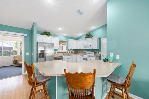 House in The Villages, Florida 2 bedrooms, 106.09 sq.m. № 1905504 - photo 13