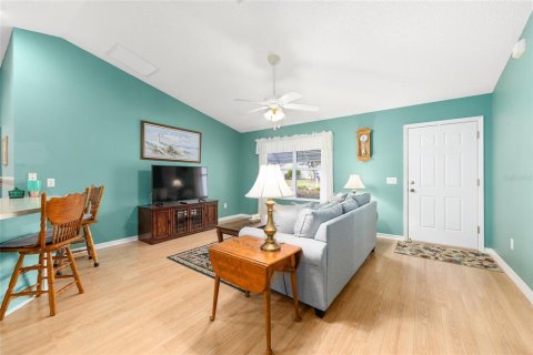 House in The Villages, Florida 2 bedrooms, 106.09 sq.m. № 1905504 - photo 6