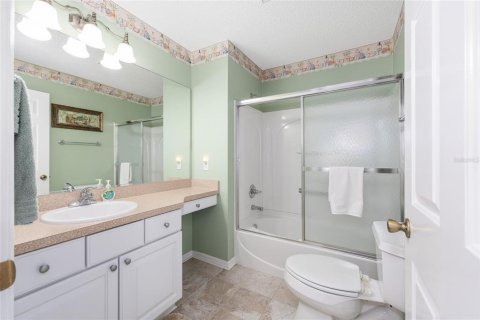 House in The Villages, Florida 2 bedrooms, 106.09 sq.m. № 1905504 - photo 25
