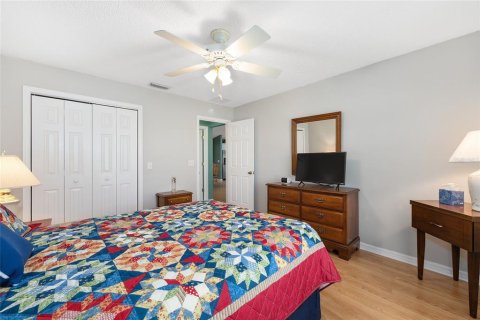 House in The Villages, Florida 2 bedrooms, 106.09 sq.m. № 1905504 - photo 24